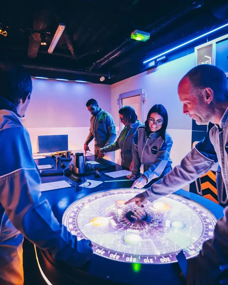 Un escape game immersif à partager en groupe chez Aerokart