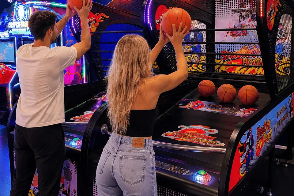Espace jeux arcade AEROKART